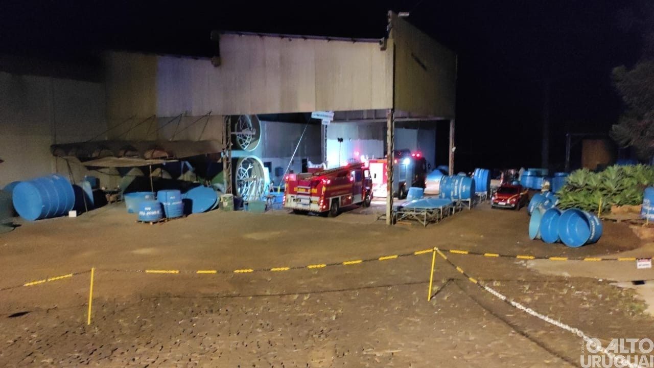 Bombeiros controlam princípio de incêndio na Bakof Tec em FW