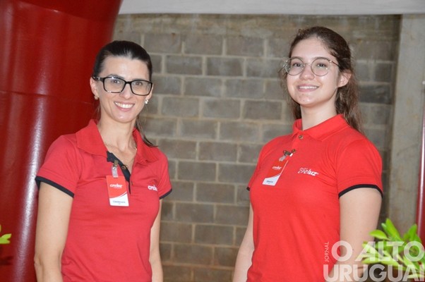 Centenas de mulheres participam de encontro em Jaboticaba