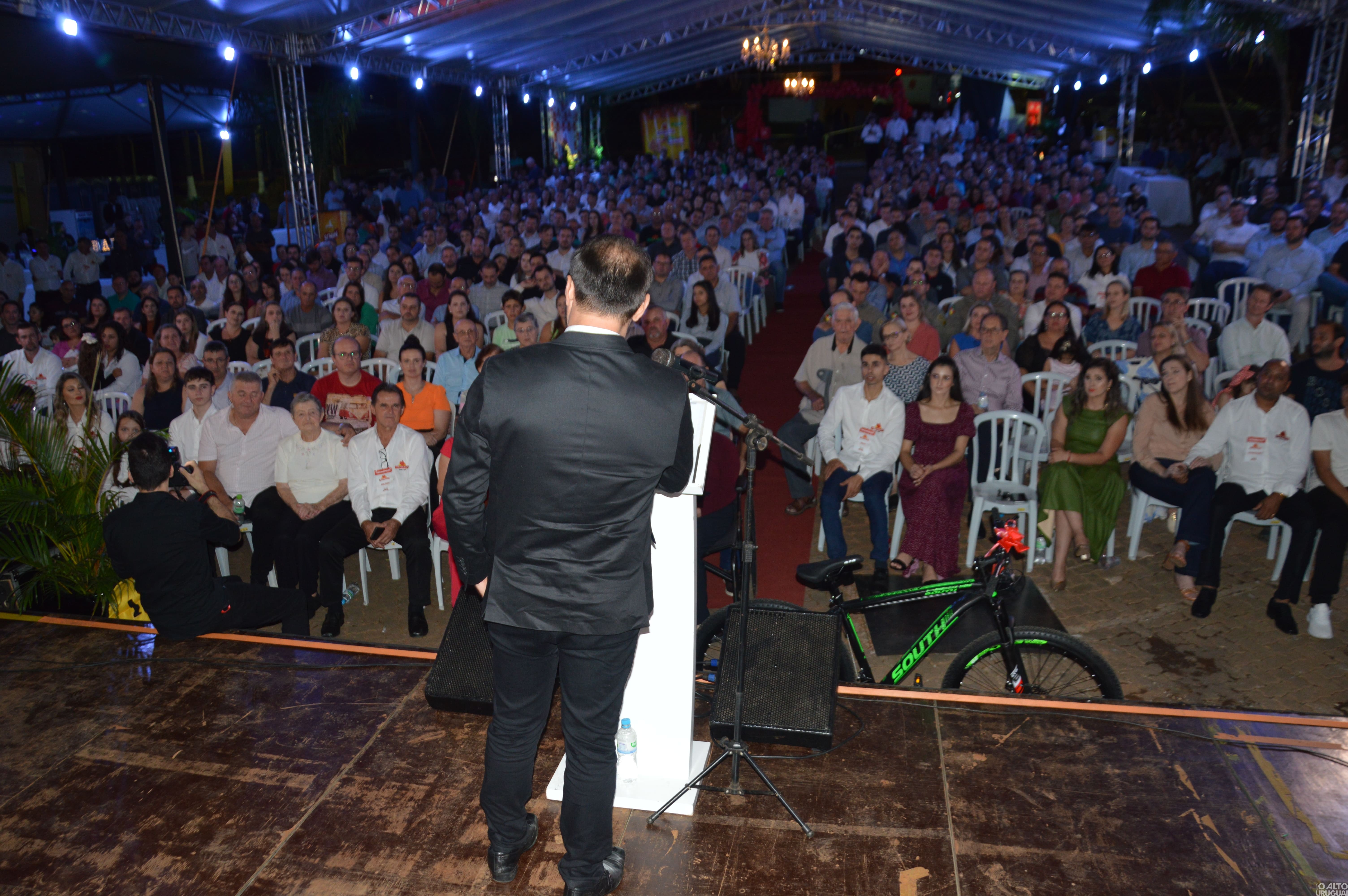 Frangos Piovesan celebra seus 25 anos em Frederico Westphalen