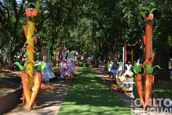 Decoração artesanal marca tradição de Páscoa em Rodeio Bonito