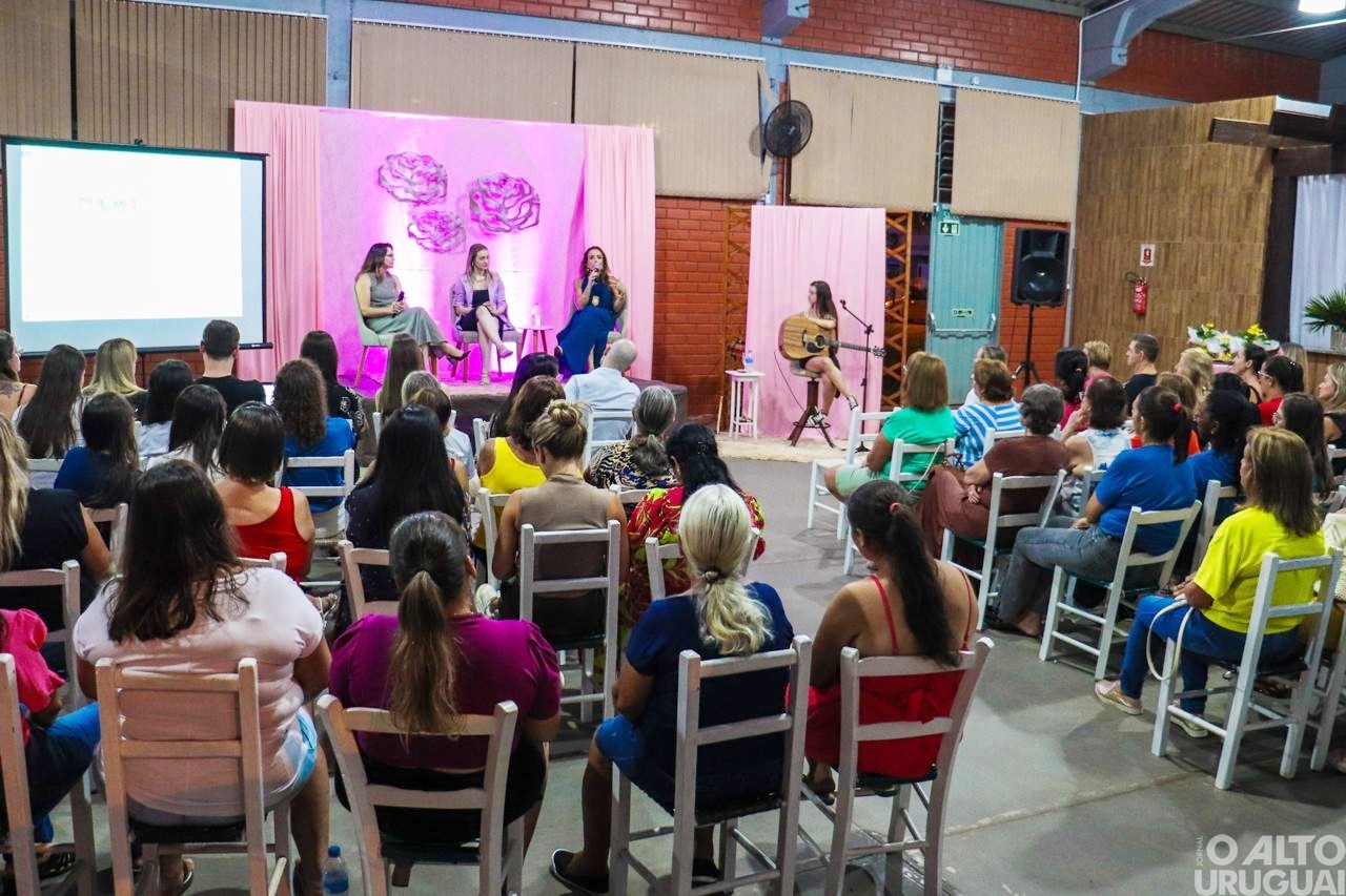 Palestra “Mulheres que se desafiam e inspiram” reúne grande público em Seberi