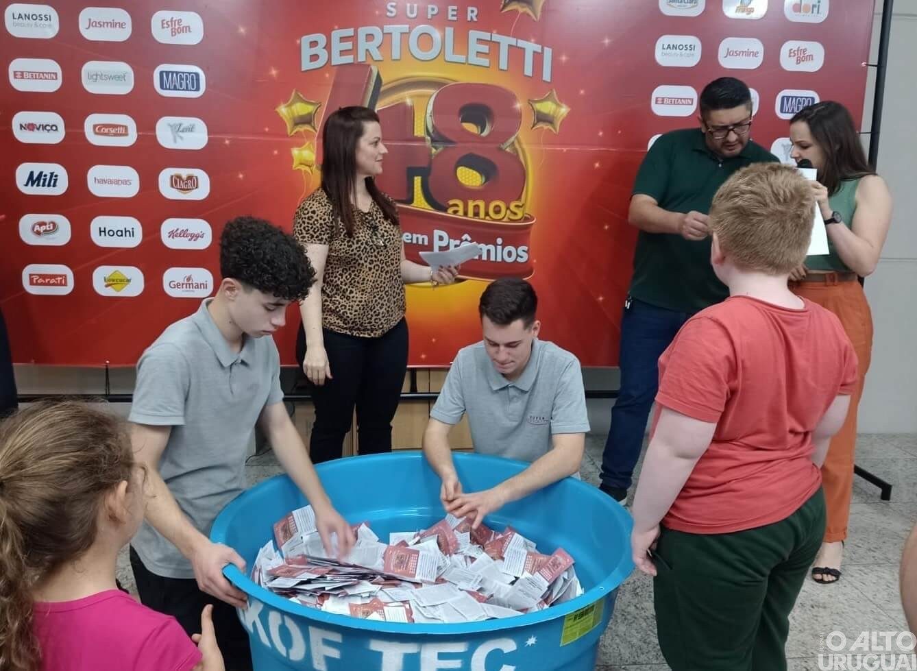 Supermercado Bertoletti lança campanha de 49 anos