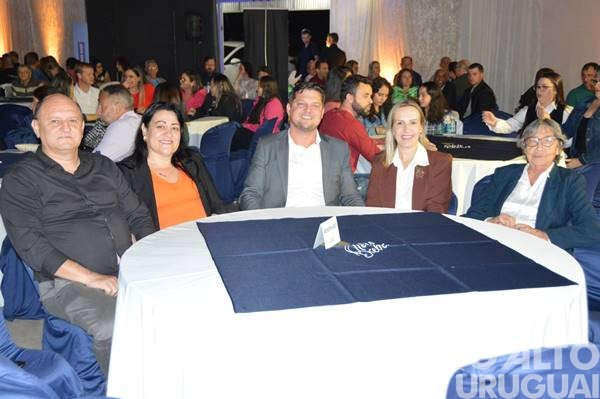 Palestra-show com Otélio Drebes reúne mais de 600 pessoas em Seberi