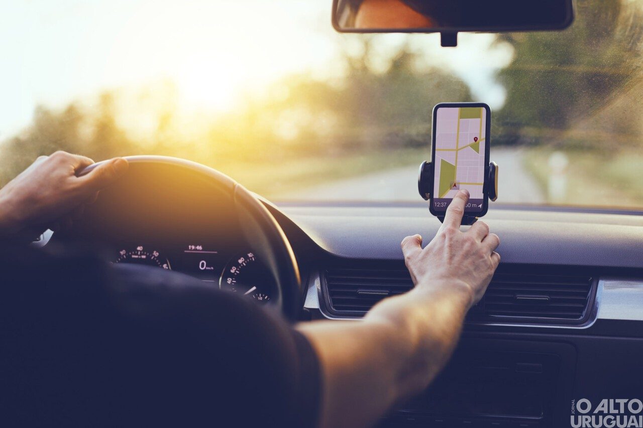 Projeto que regulamenta atividade de motoristas de aplicativo é assinado