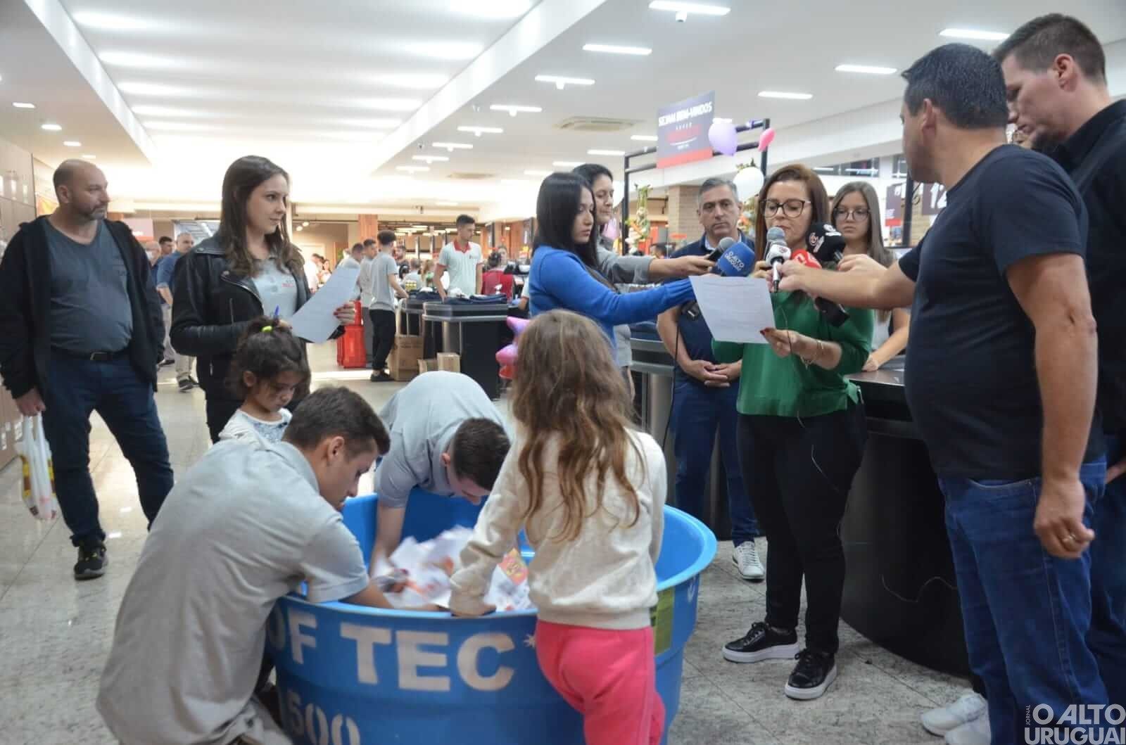 Supermercado Bertoletti realiza último sorteio da campanha “Parceria Premiada”
