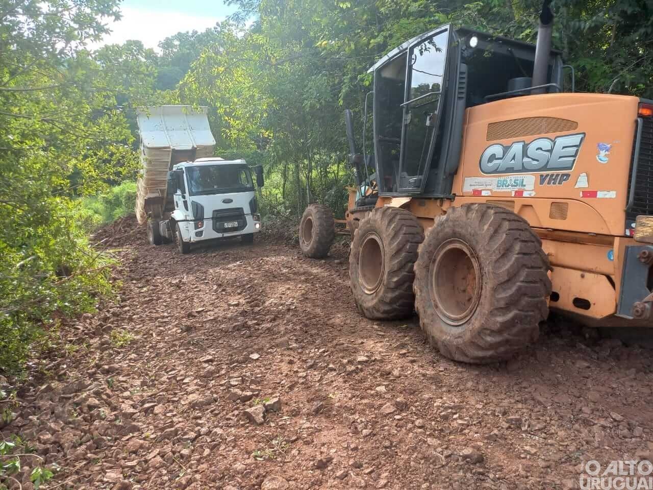 Secretaria de Agricultura de FW intensifica obras nas estradas do interior do município