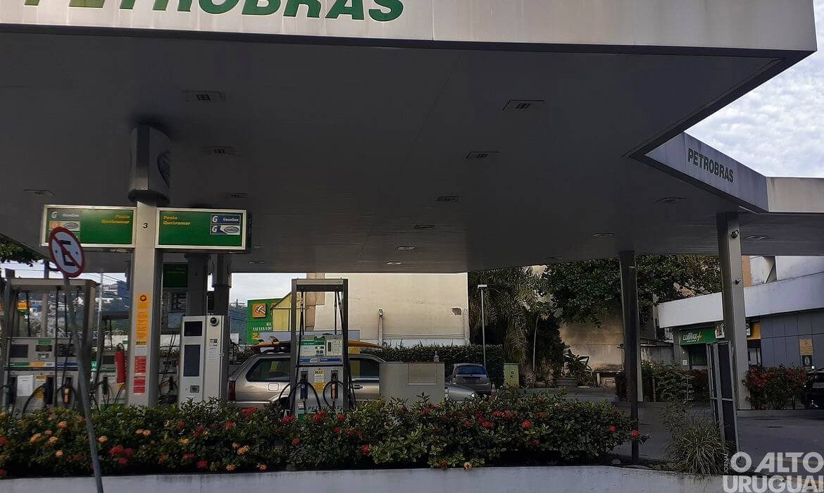 Petrobras anuncia redução de R$ 0,40 no preço do diesel