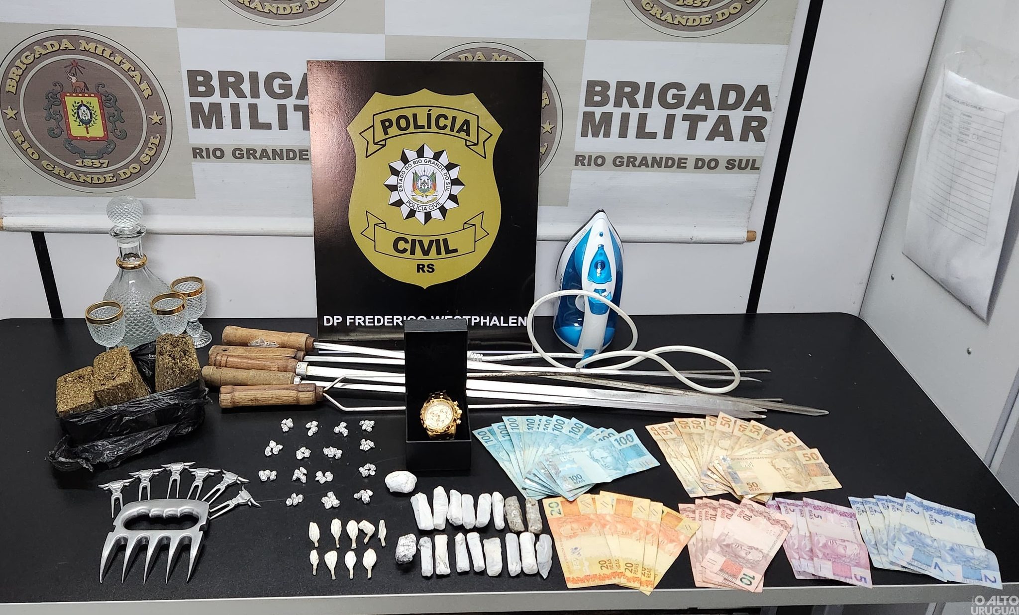 Brigada Militar apoia operação da Polícia Civil em Vicente Dutra