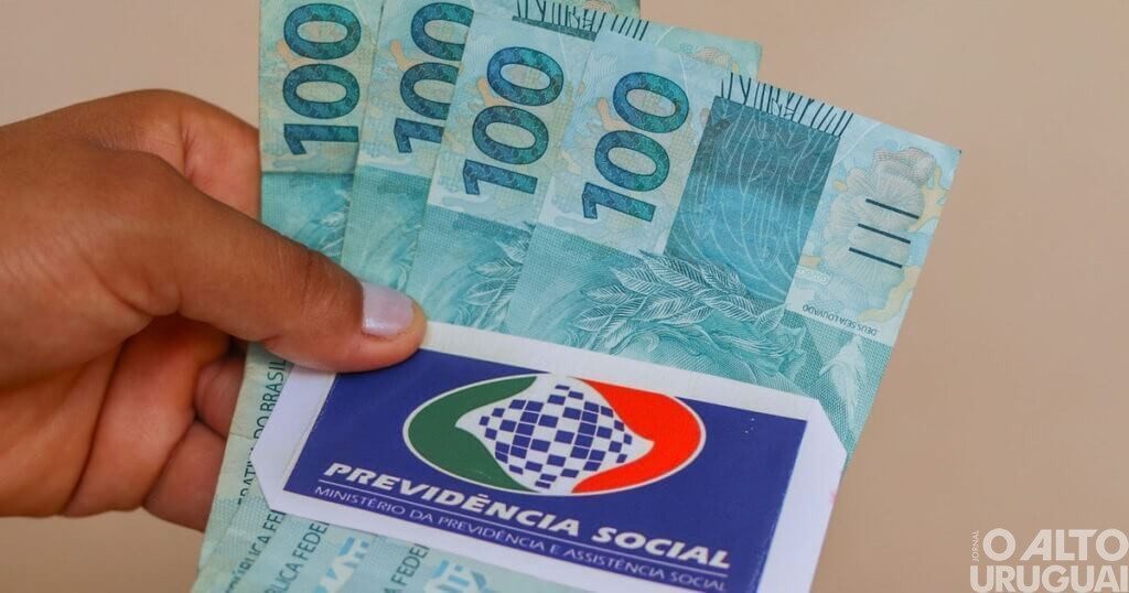 Pagamento da segunda parcela do 13º salário inicia nesta segunda-feira