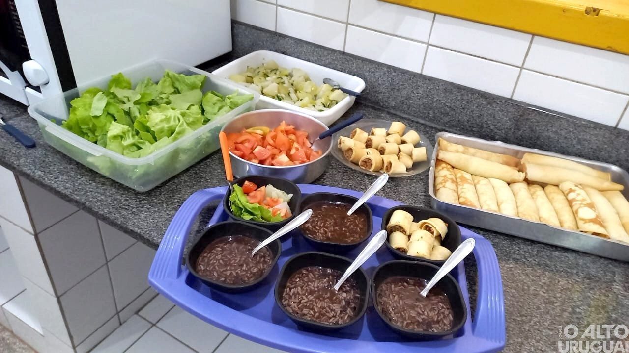 Executivo de Cristal do Sul investe em programa de alimentação escolar