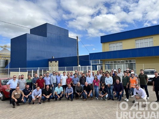 JBS apresenta a estrutura da fábrica de ração em Seberi