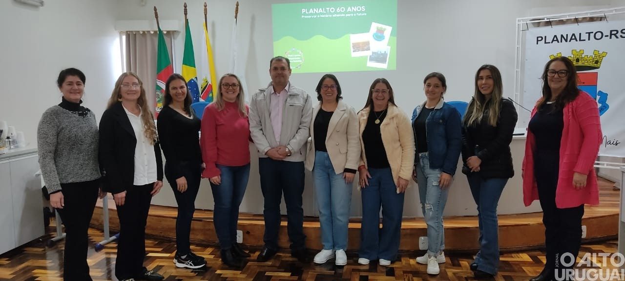 Administração de Planalto realiza pré-lançamento do livro de 60 anos do município