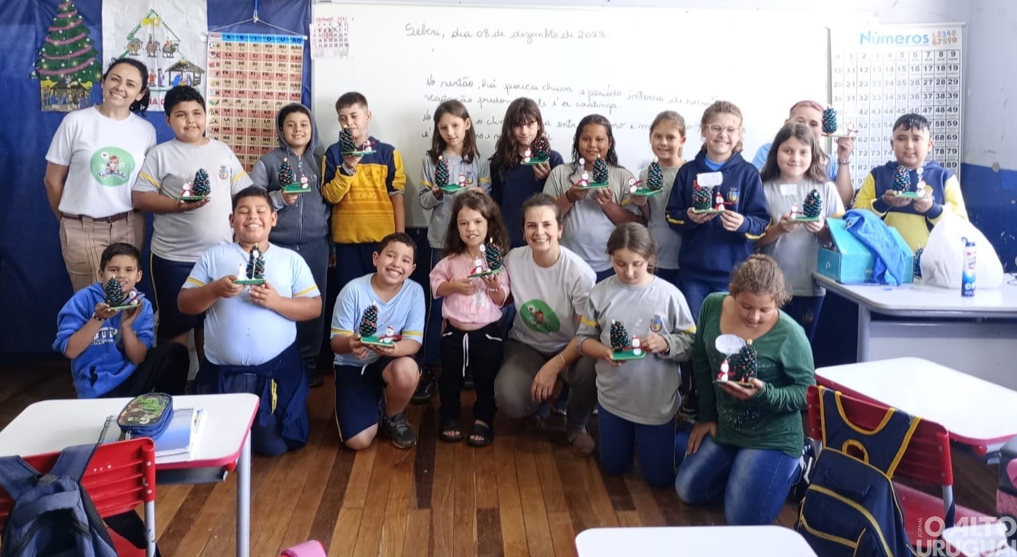 Alunos de Seberi participam de oficinas de artesanato