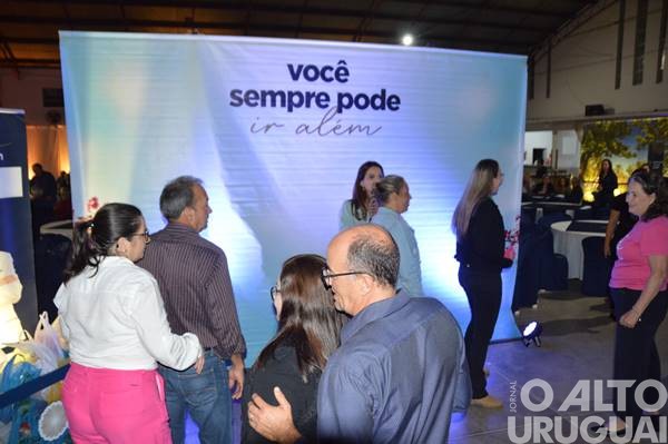 Palestra-show com Otélio Drebes reúne mais de 600 pessoas em Seberi