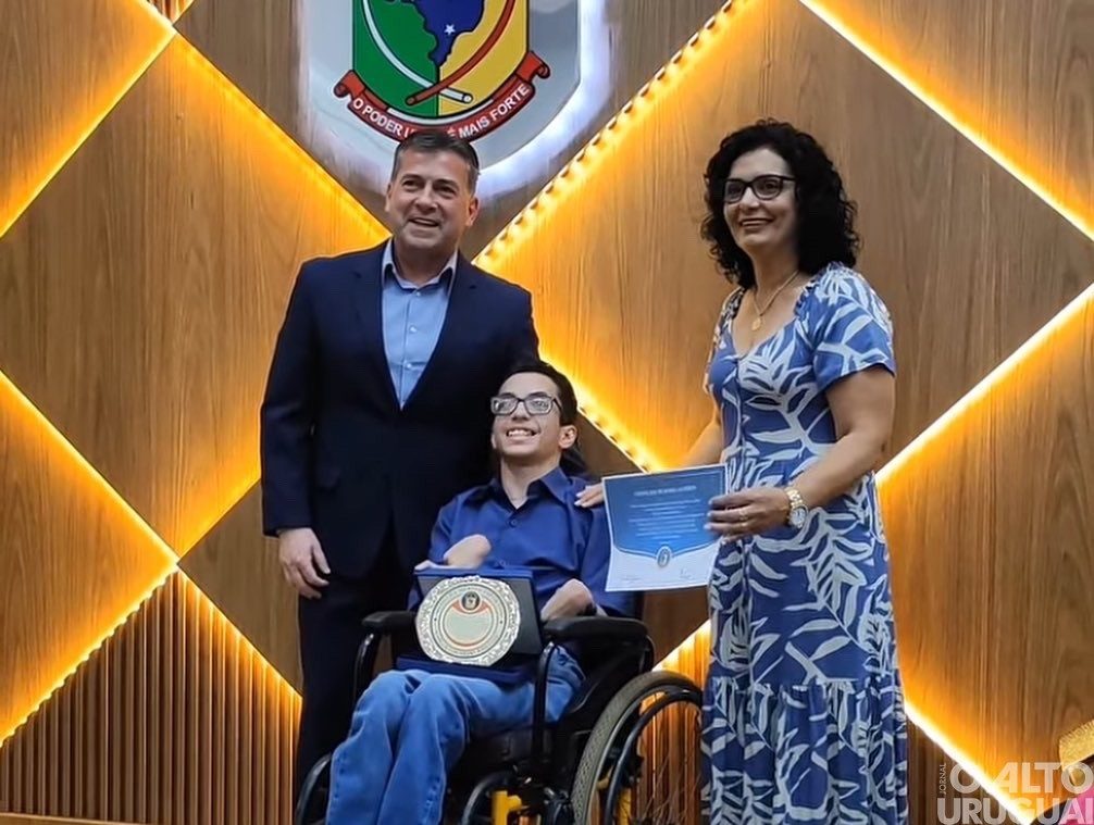 Câmara de Vereadores de Seberi realiza primeira sessão solene para homenagear atletas