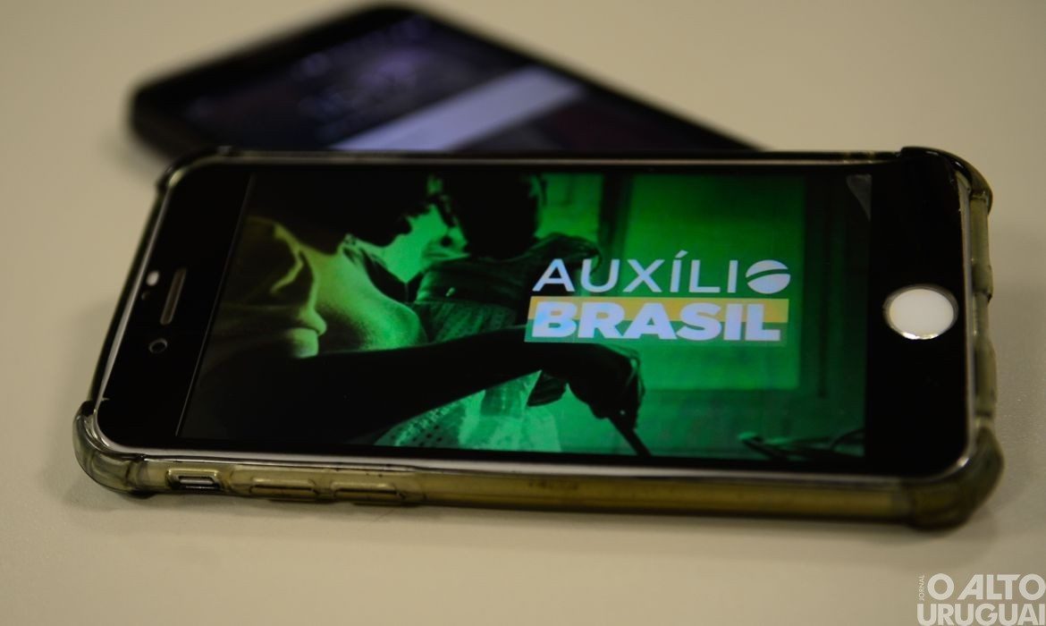 Caixa paga Auxílio Brasil a beneficiários com NIS final 0