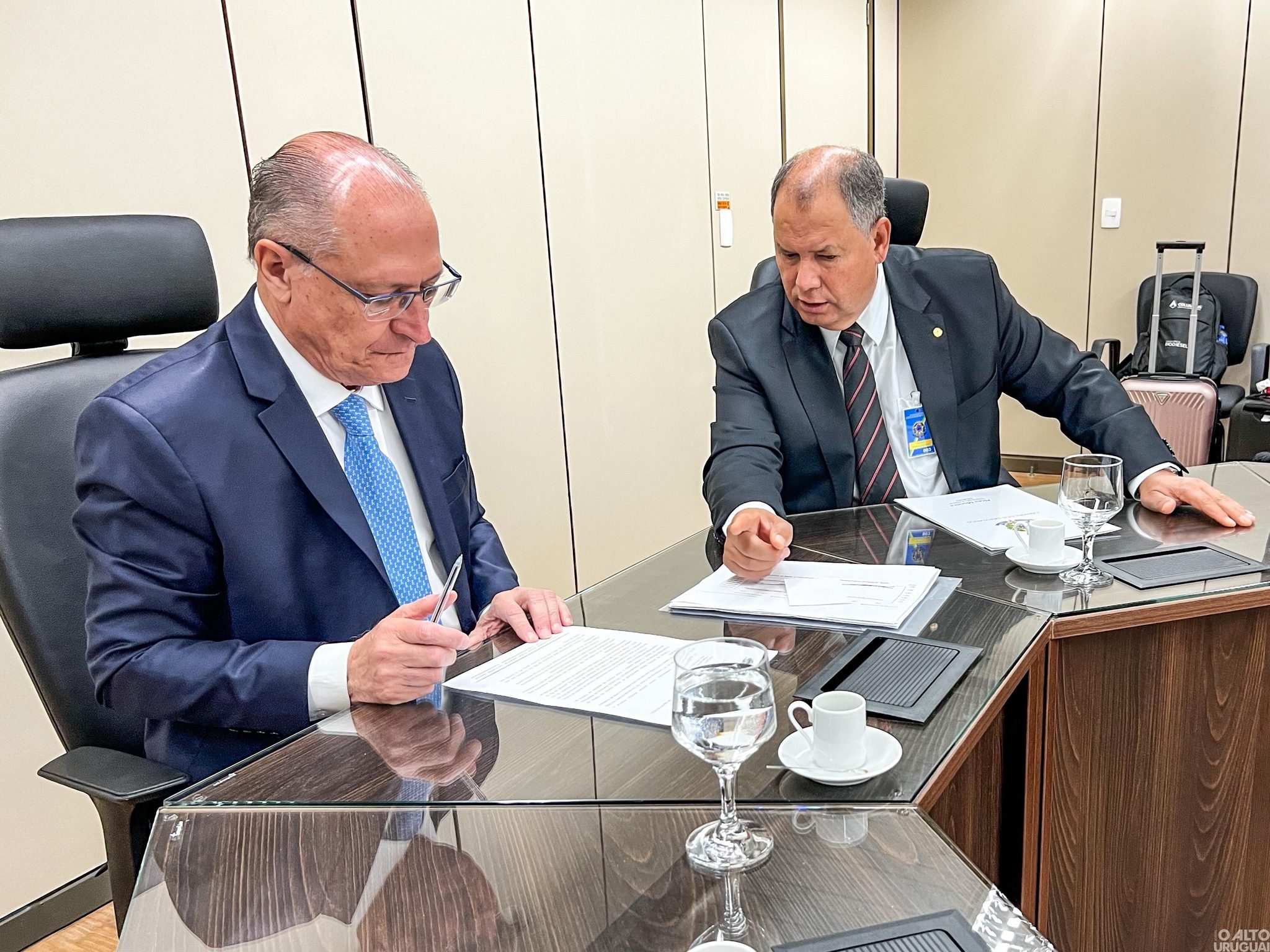 Governo anuncia medidas de incentivo ao setor do leite