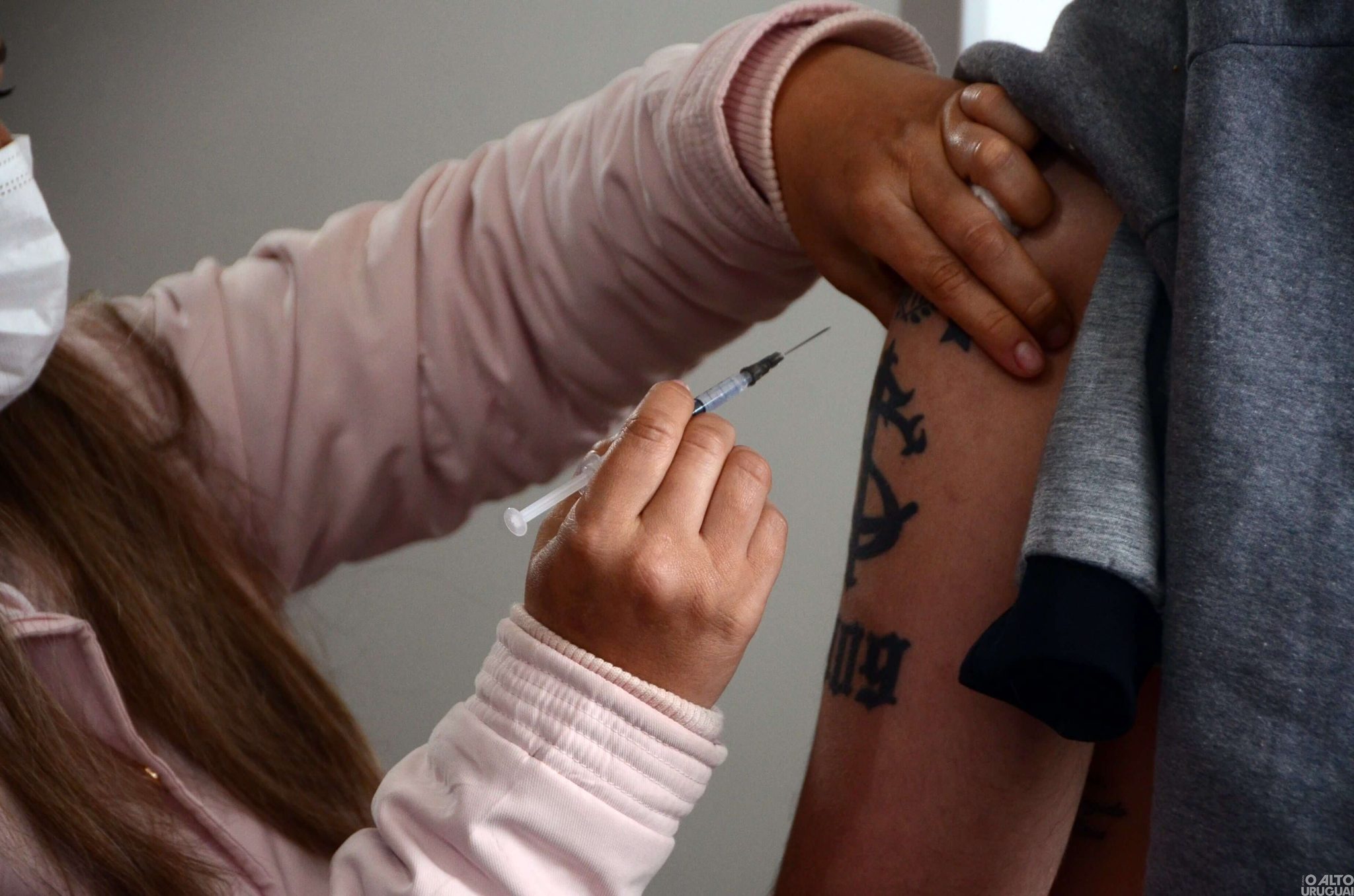 FW inicia vacinação para jovens com mais de 23 anos