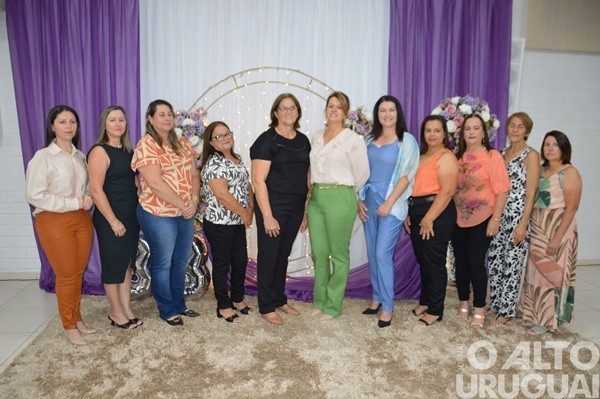 Lideranças femininas que já atuaram no Legislativo são homenageadas em Ametista do Sul