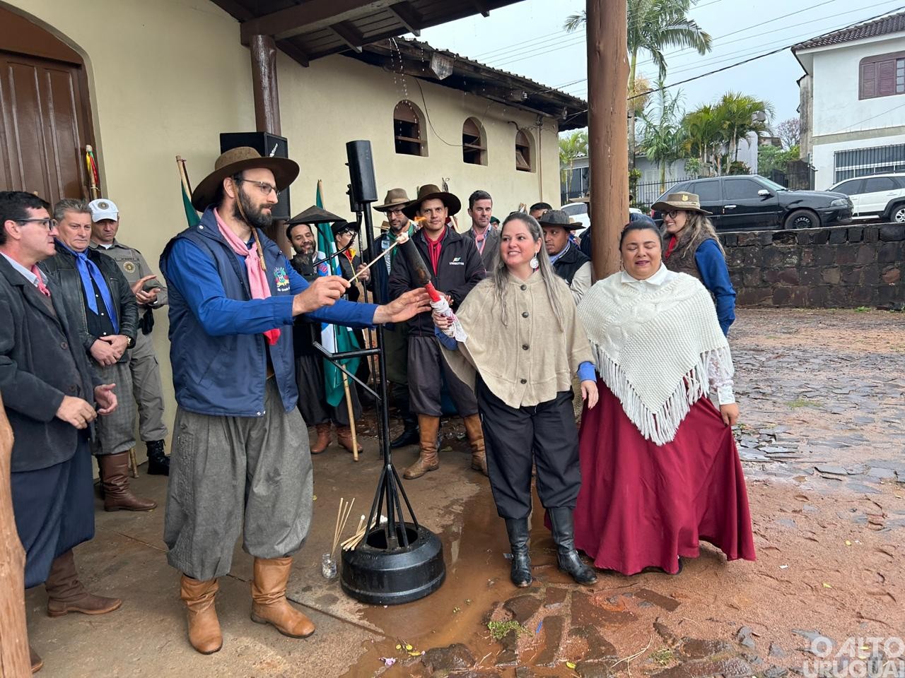 Distribuição da Chama Crioula foi realizada neste sábado