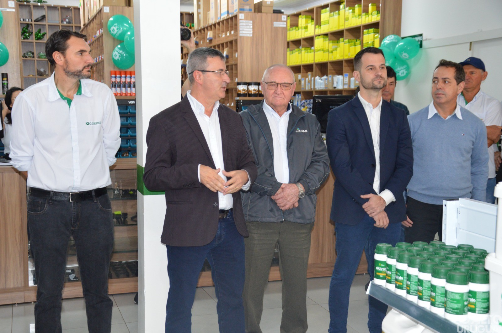 Cotrifred inaugura moderna seção de peças em FW