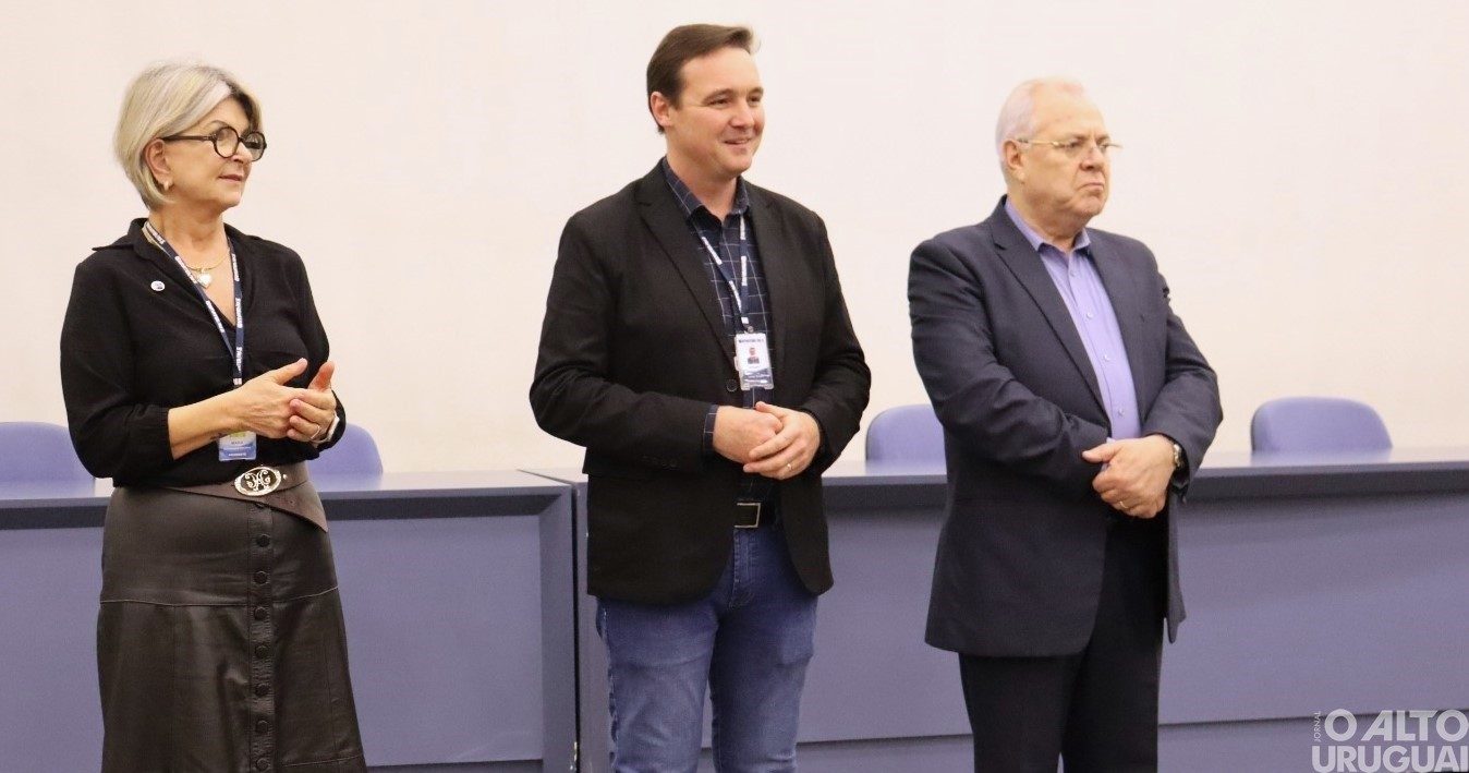 Luciano Schwerz toma posse como presidente da Emater/RS-Ascar