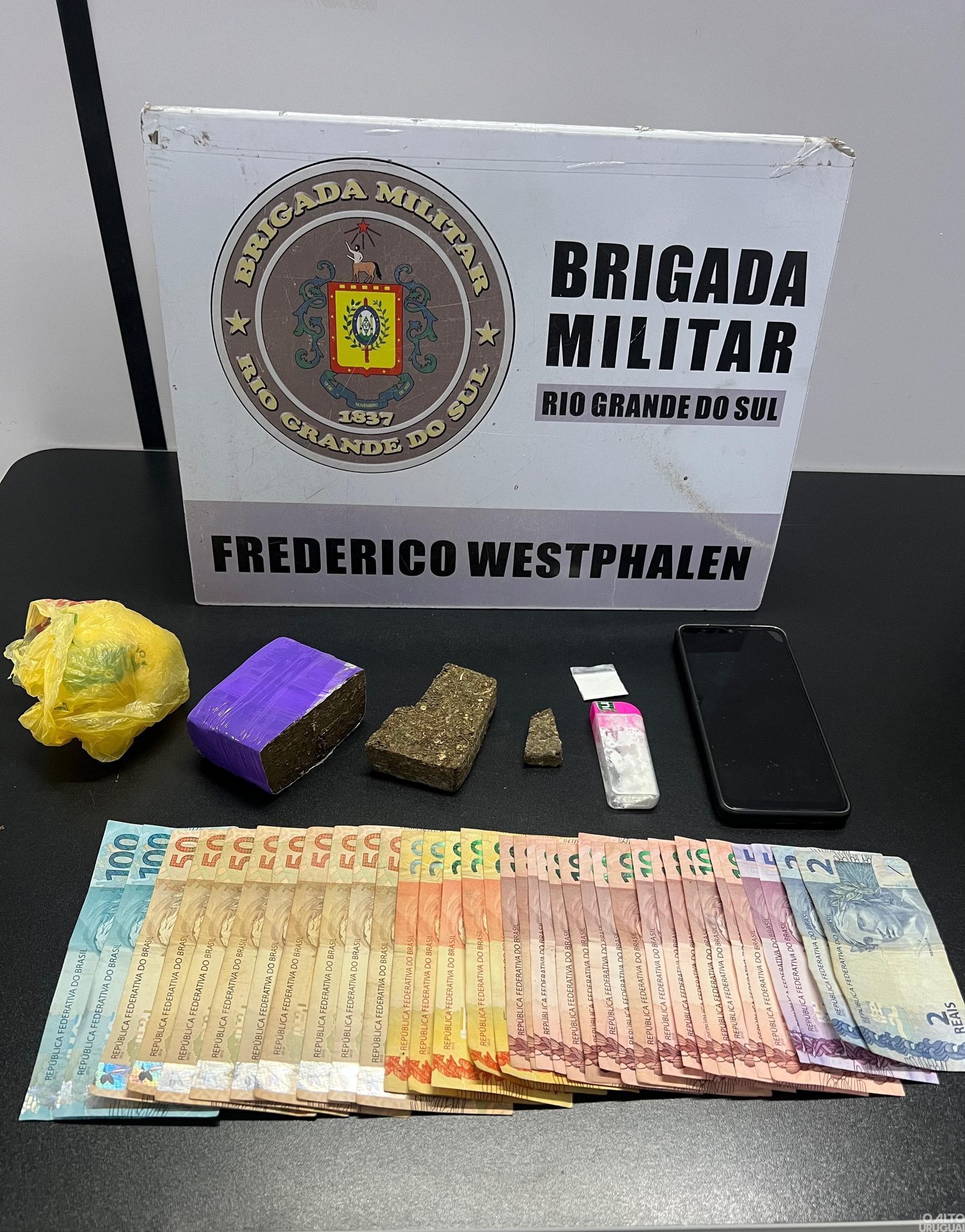 Brigada Militar prende homem por tráfico de drogas em FW