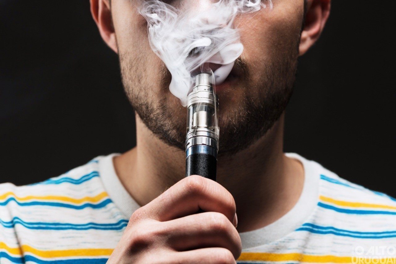Fundação do Câncer alerta para malefícios do cigarro eletrônico