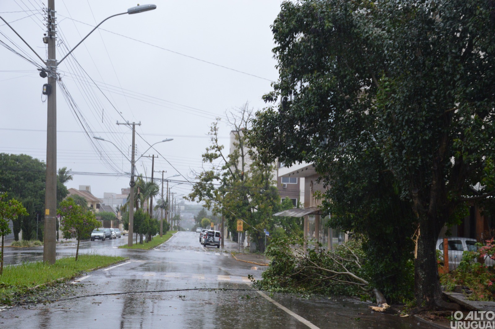 Forte temporal causa transtornos na região 