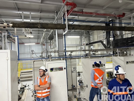 JBS apresenta a estrutura da fábrica de ração em Seberi
