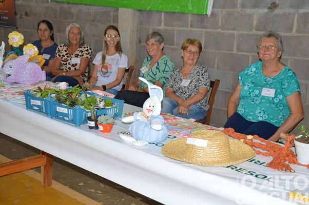 Centenas de mulheres participam de encontro em Jaboticaba