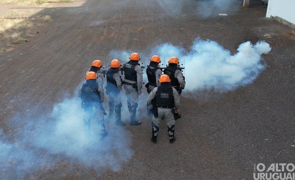 Força Tática do 37º BPM realiza treinamento de Operações de Controle de Distúrbios