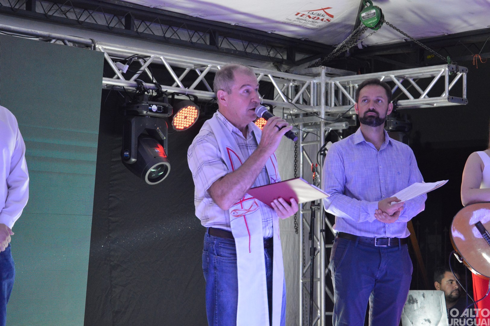 Acendimento de luzes marca a abertura oficial de Natal em Rodeio Bonito