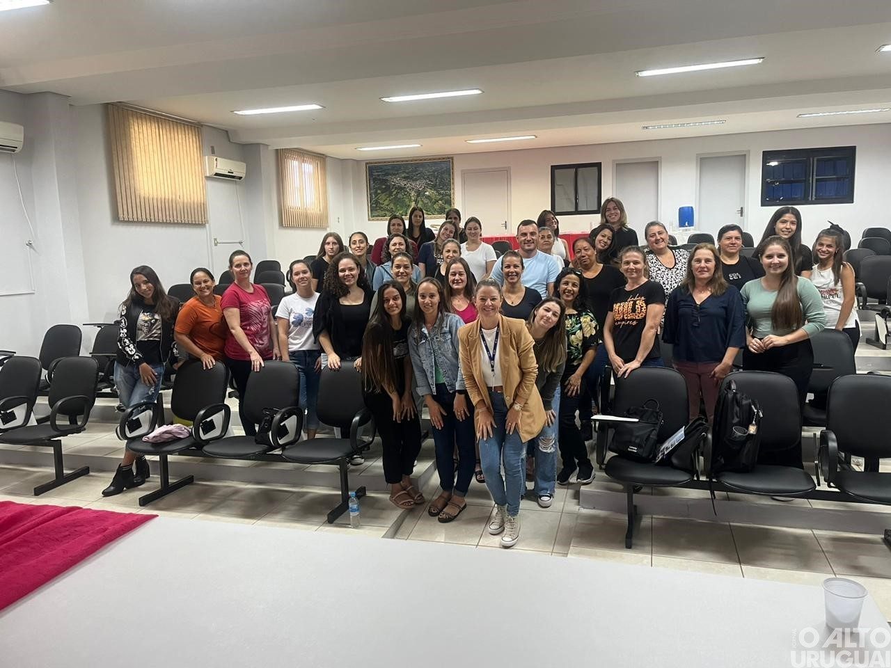 Monitores da rede municipal de Ametista do Sul recebem formação