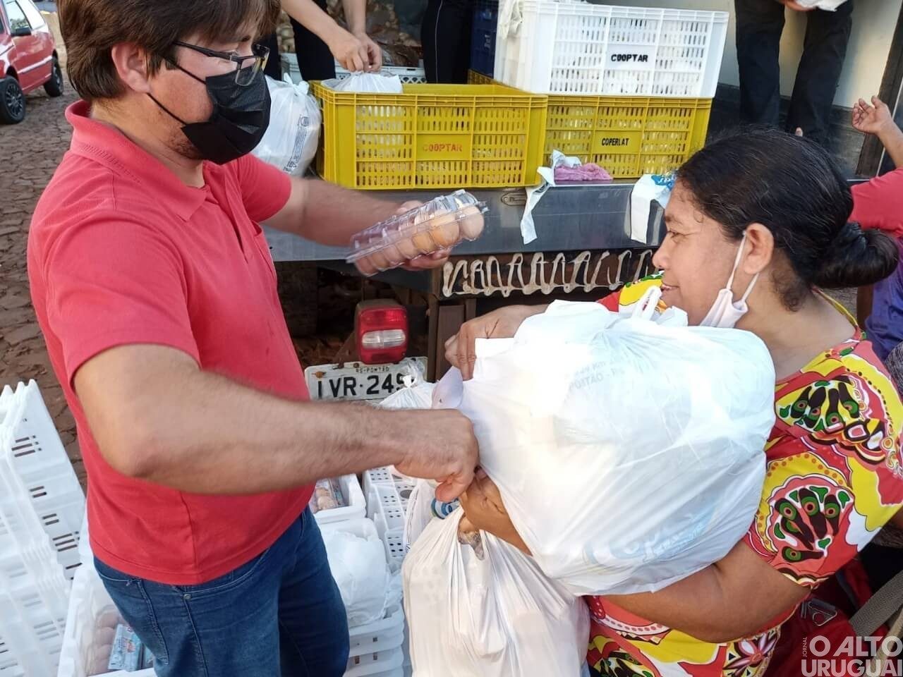 Projetos desenvolvidos pela Cooperbio resultam em doação de alimentos agroecológicos