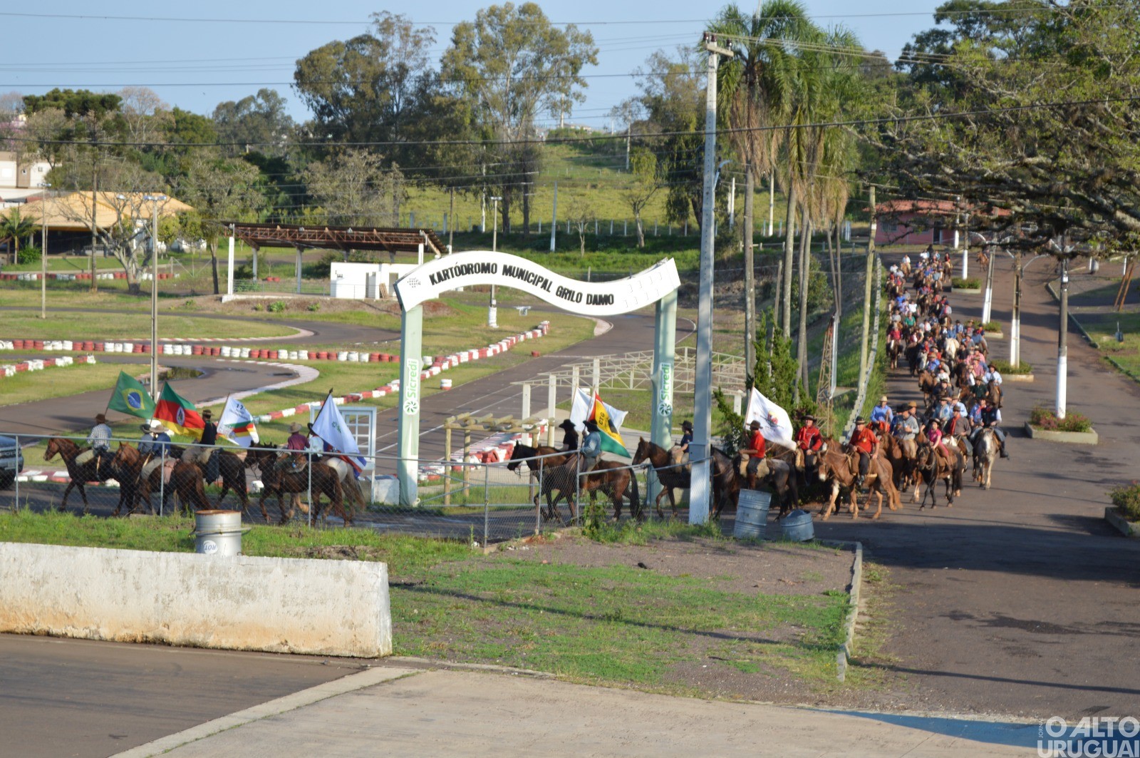 Cavalarianos do 31º Bate-casco passam por FW