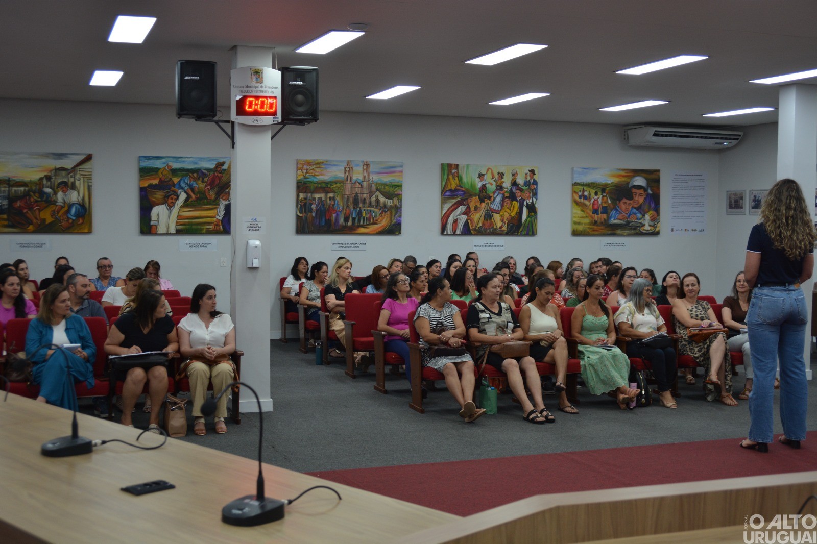 SMEC inicia ano letivo com foco na qualificação e inovação educacional