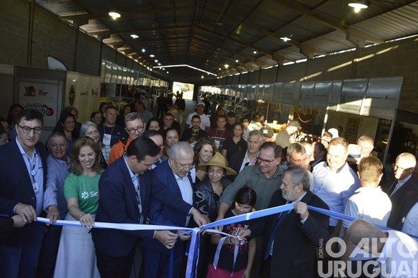 Pavilhão da Agricultura Familiar e do Artesanato é aberto oficialmente na Expofred 2025