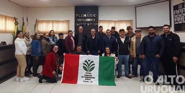 STR de Pinhal elege e empossa nova diretoria