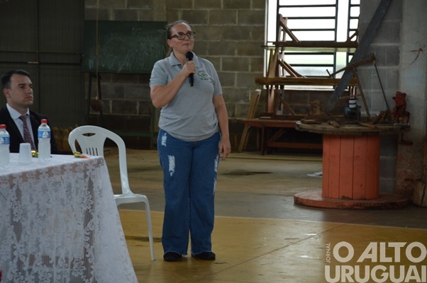 Centenas de mulheres participam de encontro em Jaboticaba