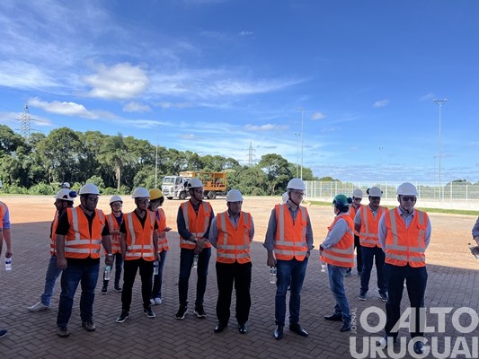 JBS apresenta a estrutura da fábrica de ração em Seberi
