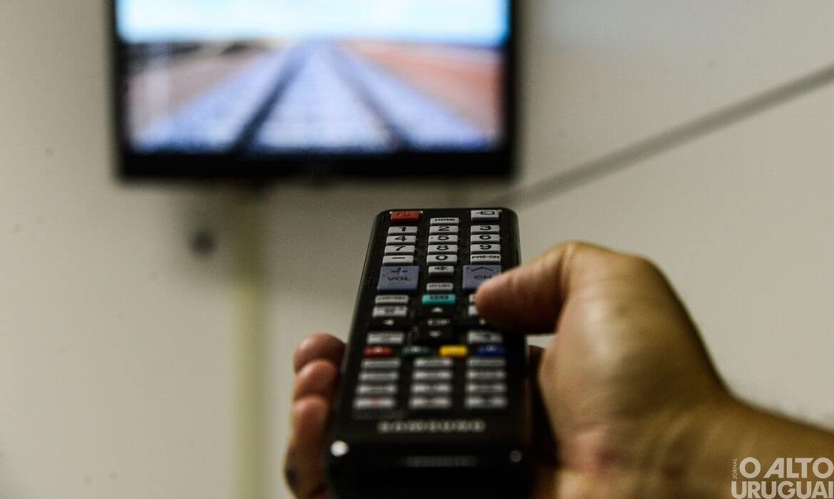 Anatel ordena bloqueio de 5 milhões de aparelhos piratas