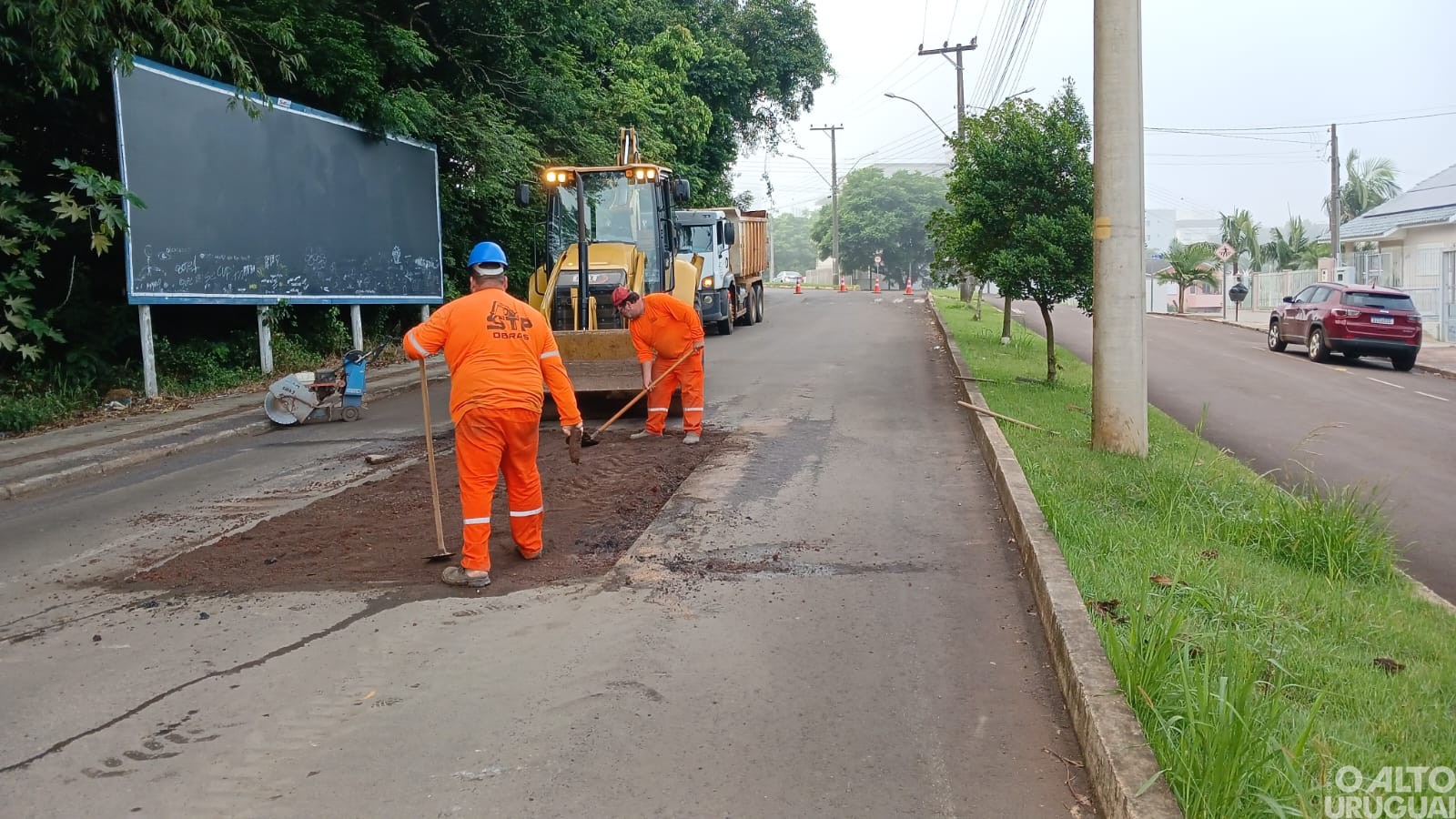 Locais abertos para obras em redes de água de FW são repavimentados pela Corsan