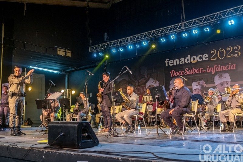 37º BPM comemora 20 anos com jantar-baile