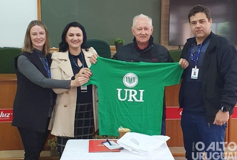 URI/FW e Creluz assinam convênio para aulas práticas de Técnico em Eletrotécnica