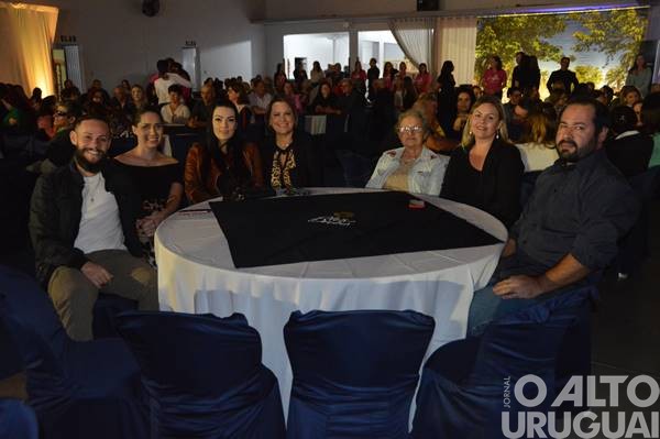 Palestra-show com Otélio Drebes reúne mais de 600 pessoas em Seberi