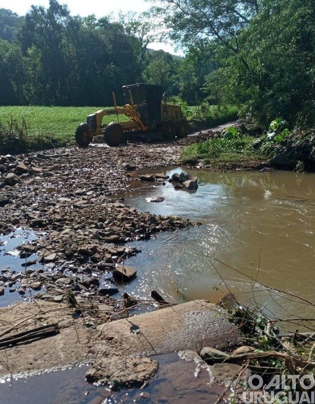 Locais afetados pelas fortes chuvas em Palmitinho recebem obras de melhorias