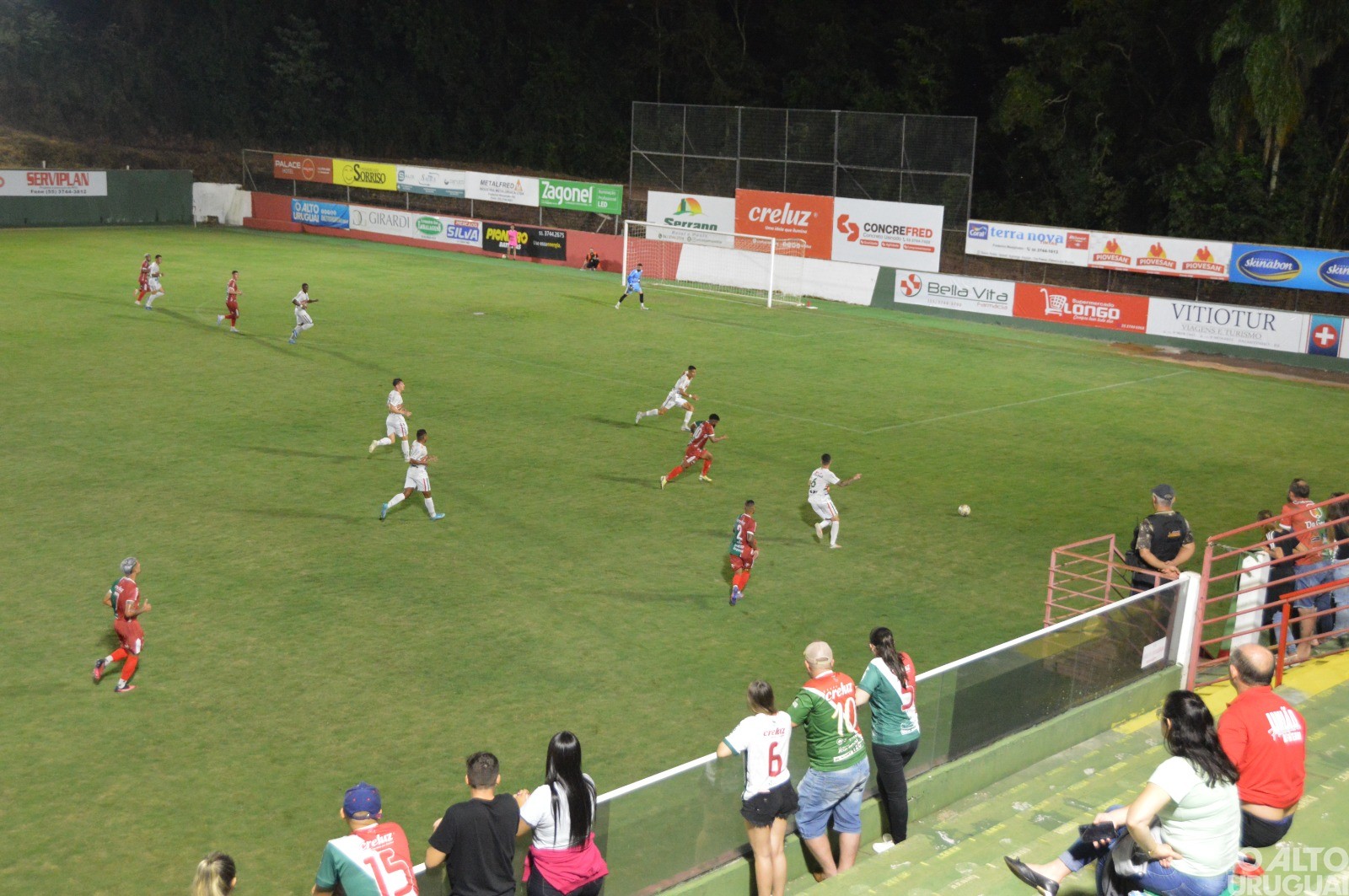 União-FW perde em estreia