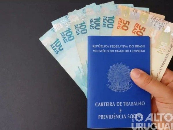Previsão é de salário mínimo de R$ 1.509 para 2025