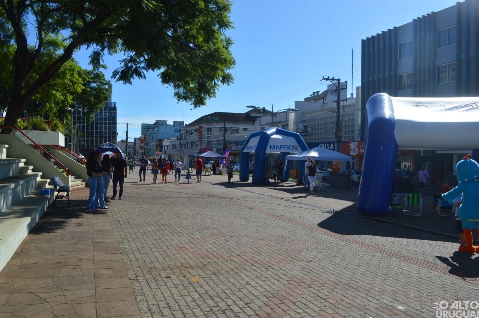 Comércio de FW estará aberto neste sábado durante a tarde